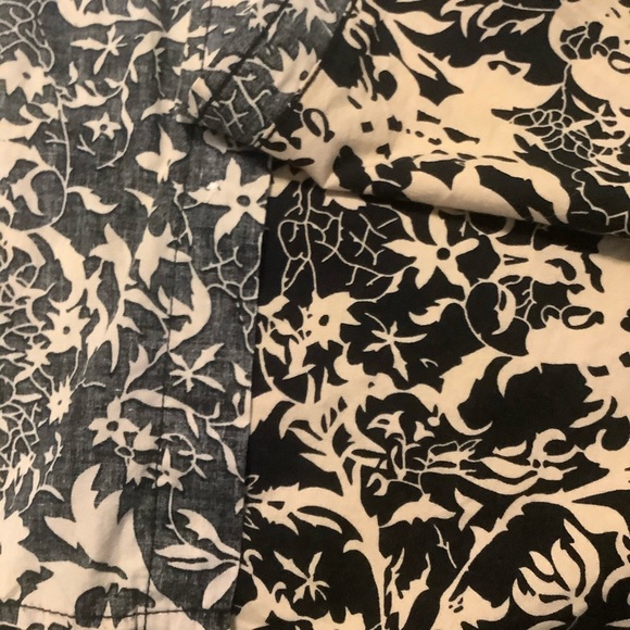 💜3/$30 Men’s 2XL Short Sleeve Shirt Distressed - Picture 5 of 6